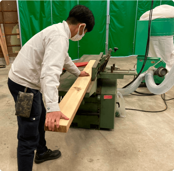 手押しかんな盤